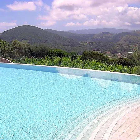 Hotel La Chiusa Di Rio 4*